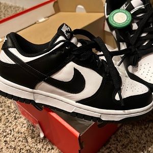 Women’s size 5.5 Nike Dunk Low White/Black (2021)